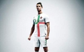 Ronaldo EURO-2012-dəki favoritlərini açıqladı